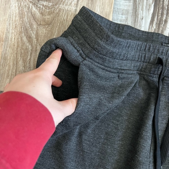 90 Degree by reflex Men's Gray Shorts - Picture 2 of 6